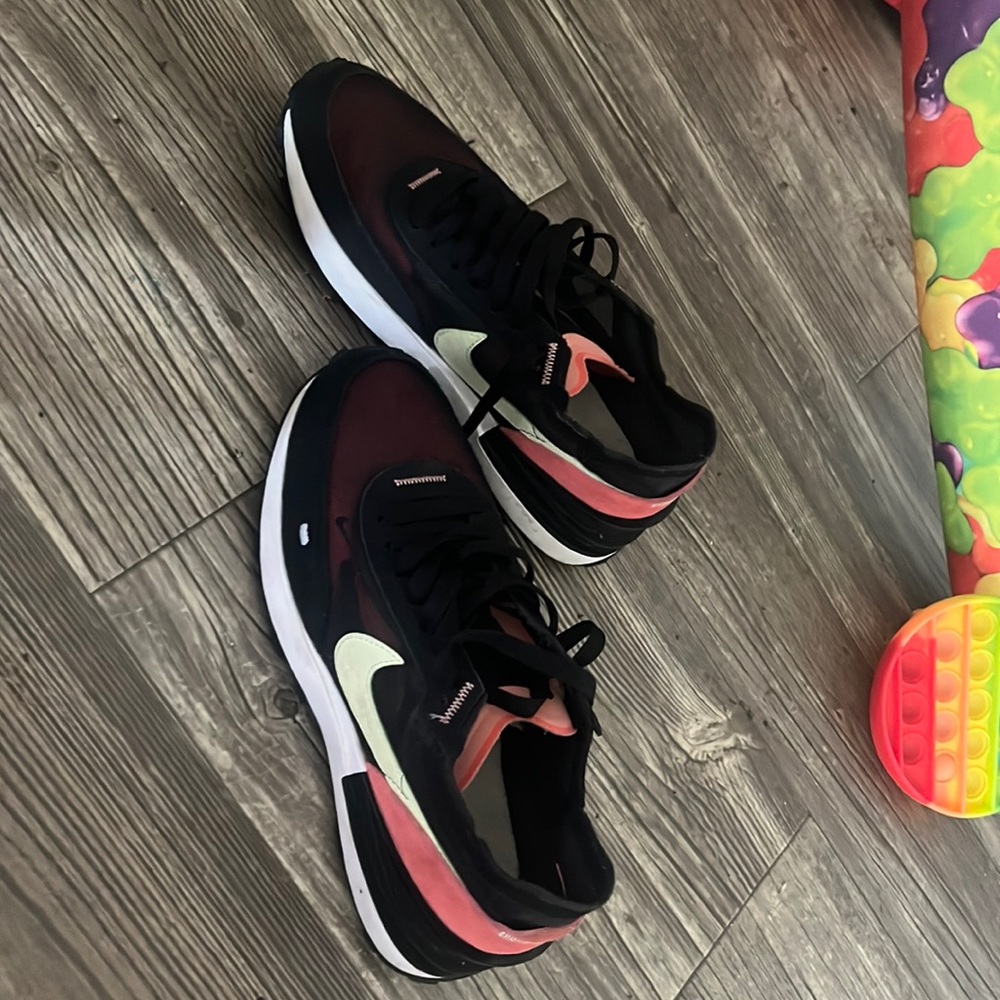 NIKES